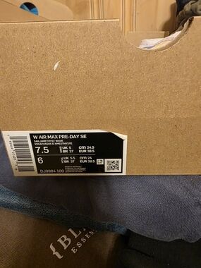 Nike Women’s Air Max Pre-Day SE Jeans - Slate Blue